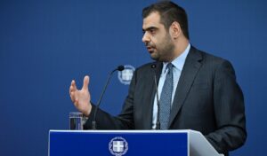 Pavlos Marinakis: “Developments in the Middle East cause great concern, Greece will continue peace talks”