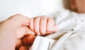 Tragedy in Halkidiki: 15-month-old Serbian baby dies from choking