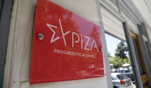 SYRIZA officials at exit door awaiting Tsipras moves: Who’s excluded from new party