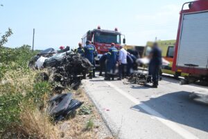 Fatal crash in Argolida: Three dead as truck collides head-on with SUV