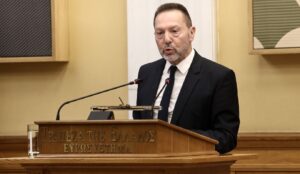 Stournaras: Essential to preserve central bank independence