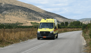 Car accident in Katerini: Injured woman rescued from vehicle in remote area