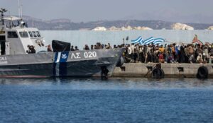 174 migrants rescued off Crete island – Minister: “No asylum rights”