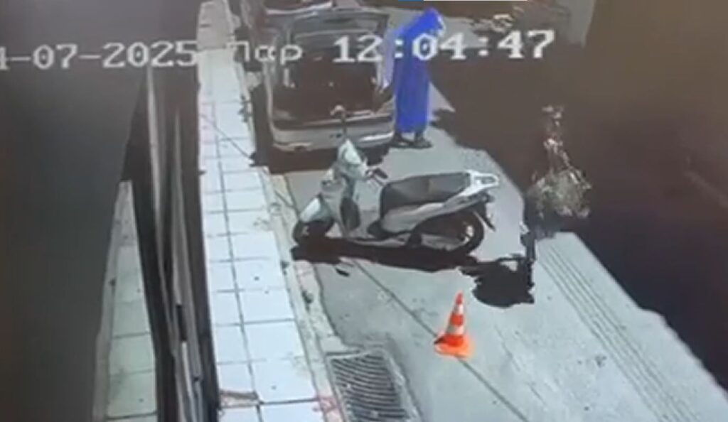 Murder in Agia Paraskevi: Video shows suspect covered with blanket approaching Porsche