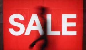 Market discounts vs rising prices squeeze household budgets