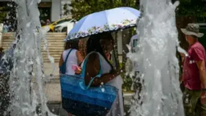 Greece scorches with 40°C temps as heat wave surges
