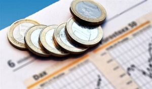 Greek treasury bills yield drops to 1.70% as demand surges