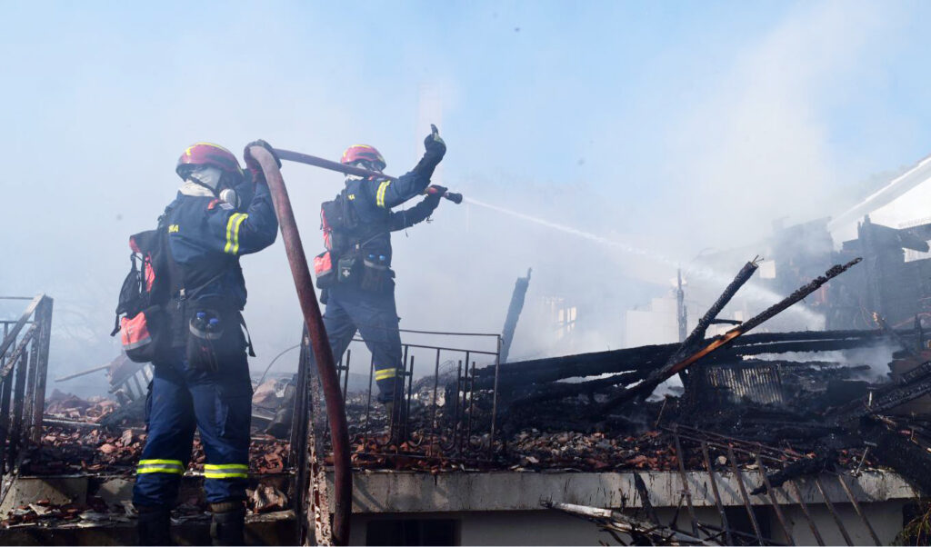Major wildfire in Pikermi, Rafina and Spata captured in 114-second video