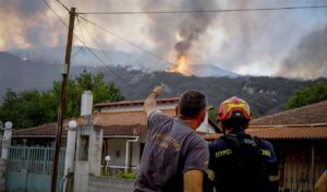 Major wildfire reignites in Corinthia as firefighters battle flames