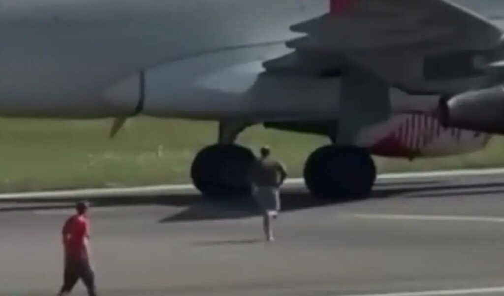 Italy: 35-year-old man’s tragic final moments before fatal aircraft engine incident