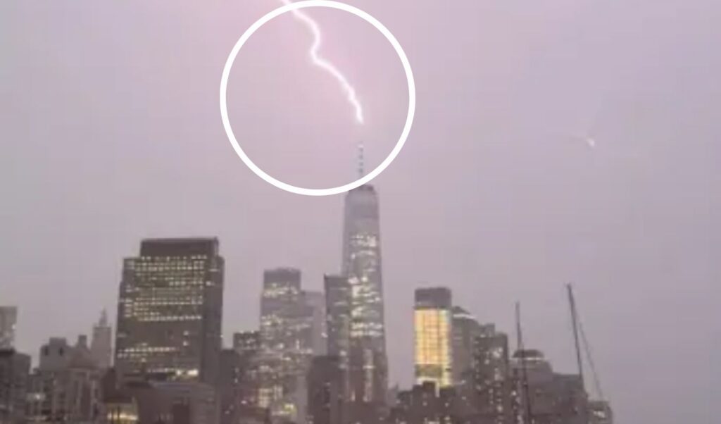 Lightning strikes One World Trade Center in dramatic NYC storm