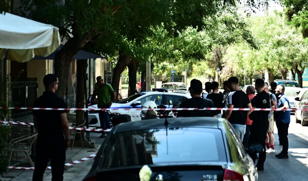 Athens shooting: Two injured in Kolonos cafe attack