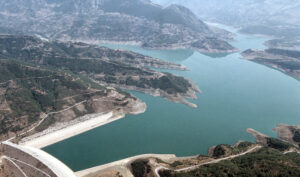 Water scarcity: 5 urgent actions presented at Maximos Mansion