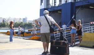 Greek ports see 12% surge in passenger traffic in July 2025