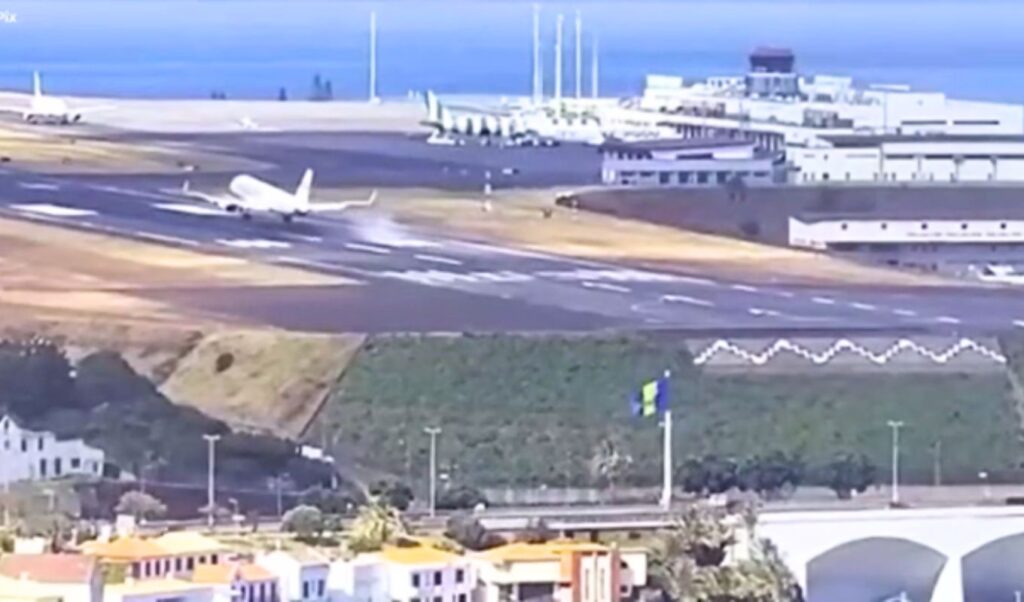 Terrifying plane landing in Madeira battles fierce winds