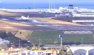 Terrifying plane landing in Madeira battles fierce winds