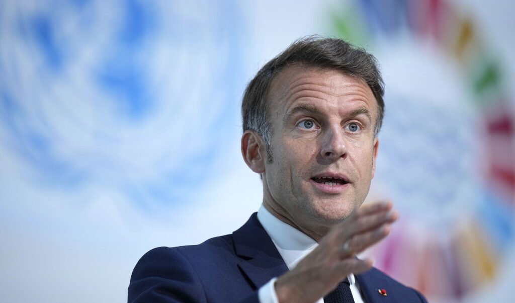 Macron in London: “One in, one out” proposal on table for migration