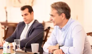 Mitsotakis: Strict immigration line targeting patriotic voters