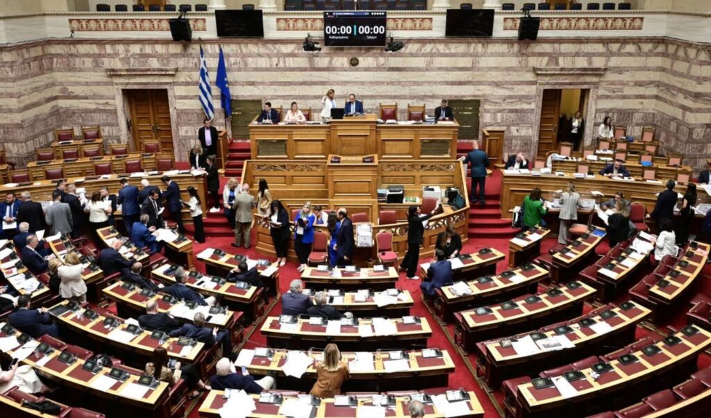 OPEKEPE: Summer refunds expected amid political probe scenarios