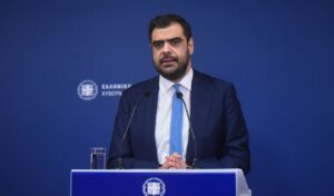 Marinakis condemns “outrageous” blocking of Israeli tourists in Syros