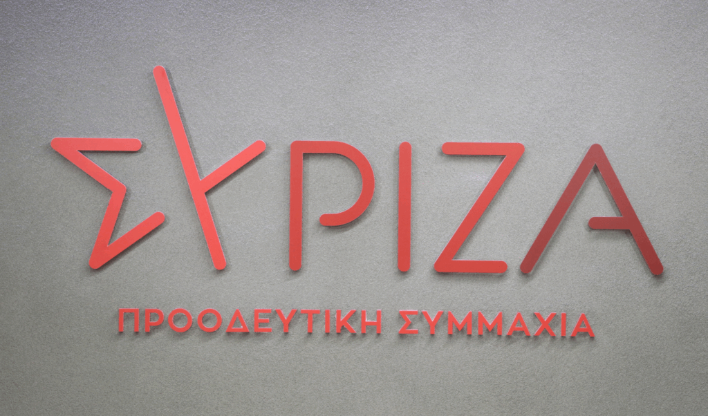SYRIZA fights back against Marinakis attacks: “Blue scandals and corruption”