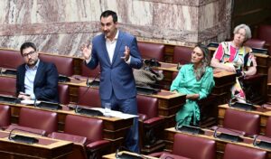 Charitsis resigns as Nea Aristera party leader in Greece