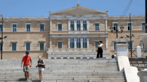 Budget surplus brings new €3 billion support measures to TIF