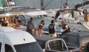Greek tax authority hits Santorini cruise boats with €14,140 fines