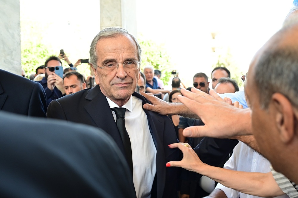 antonis-samaras-kideia-koris2
