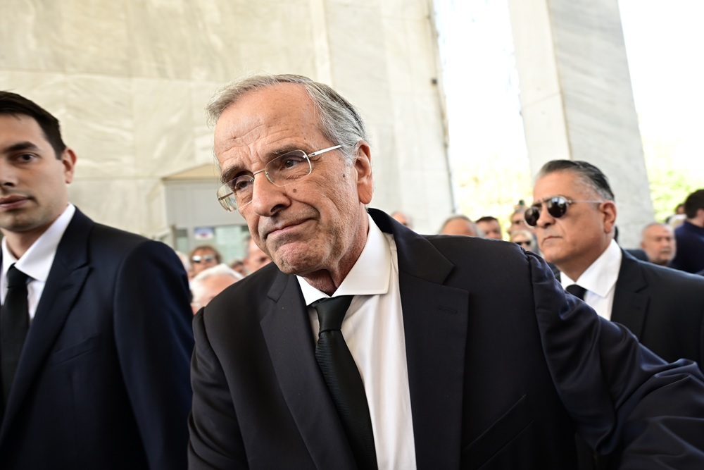 antonis-samaras-kideia-koris4