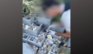 Aspropygos: rifles and pistols hidden in concrete blocks by two arrested suspects – their criminal past exposed