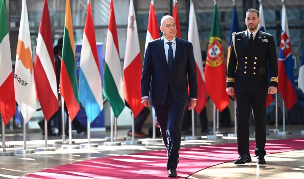 Dendias travels to Copenhagen Friday for informal EU summit on Ukraine and European defense