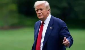 Trump’s Crimea blunder: “It’s in the middle of the ocean and the size of Texas” – “Obama gave it to Russia”