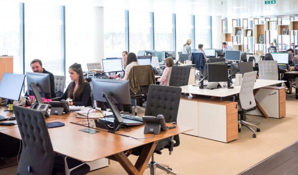 Greek workers lead Europe in working hours – Eurostat data