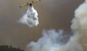 Turkey: All-night battle against flames in Izmir – Fire started from bus malfunction
