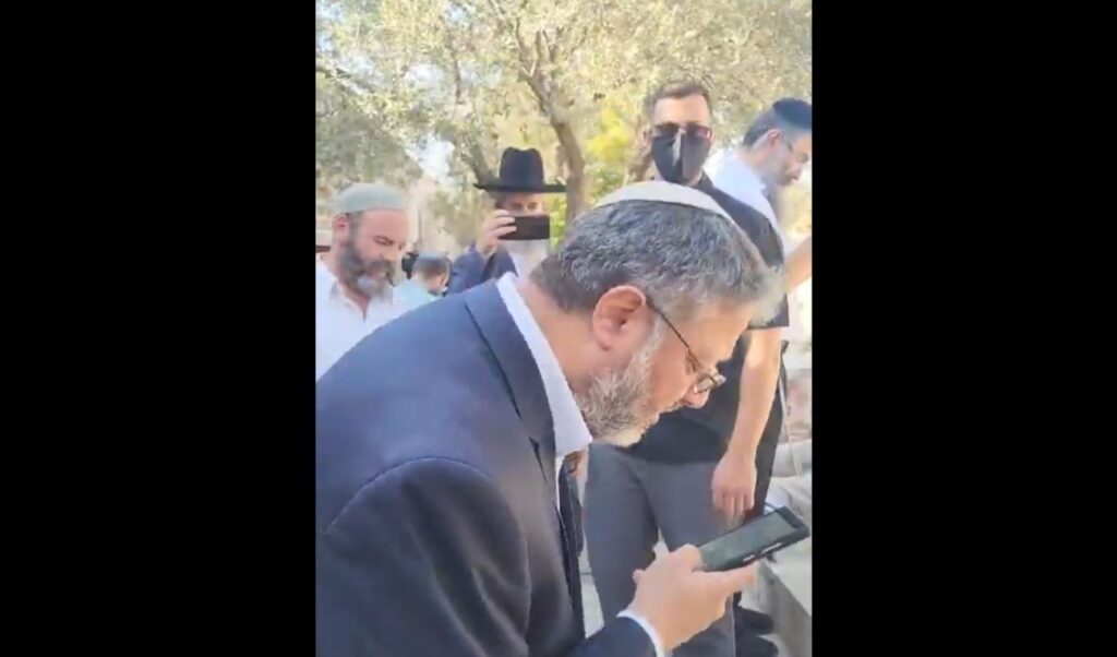 Israel: Far-right minister Ben-Gvir’s provocative prayer at Al-Aqsa mosque sparks outrage