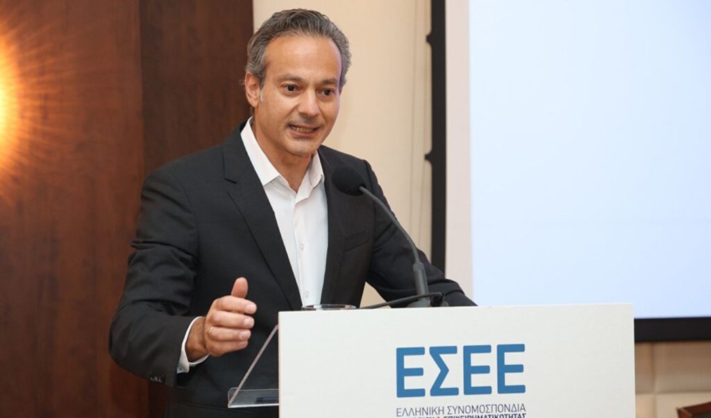 Greek retail sales plummet during summer sales as SMEs struggle
