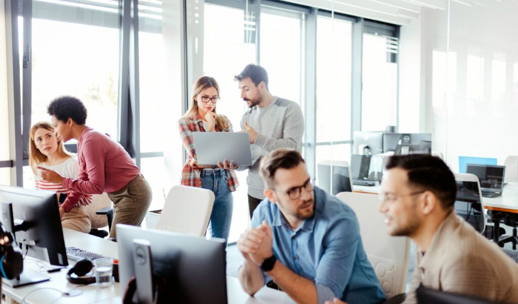 Minimum wage rises to €910: Major boost for 600,000 workers