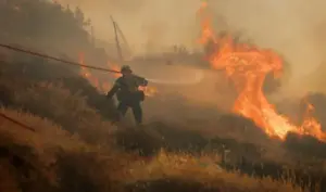 Greece wildfires: 32 fires in 24 hours spark arson investigations
