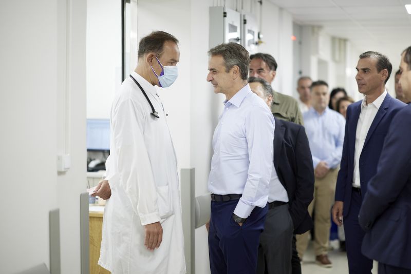 mitsotakis-episkepsi-se-ippokrateio__6_