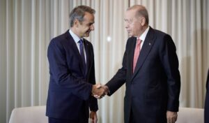Mitsotakis and Erdogan prepare crucial UN meeting in September