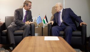 Mitsotakis speaks with Abbas on Gaza crisis and West Bank tensions