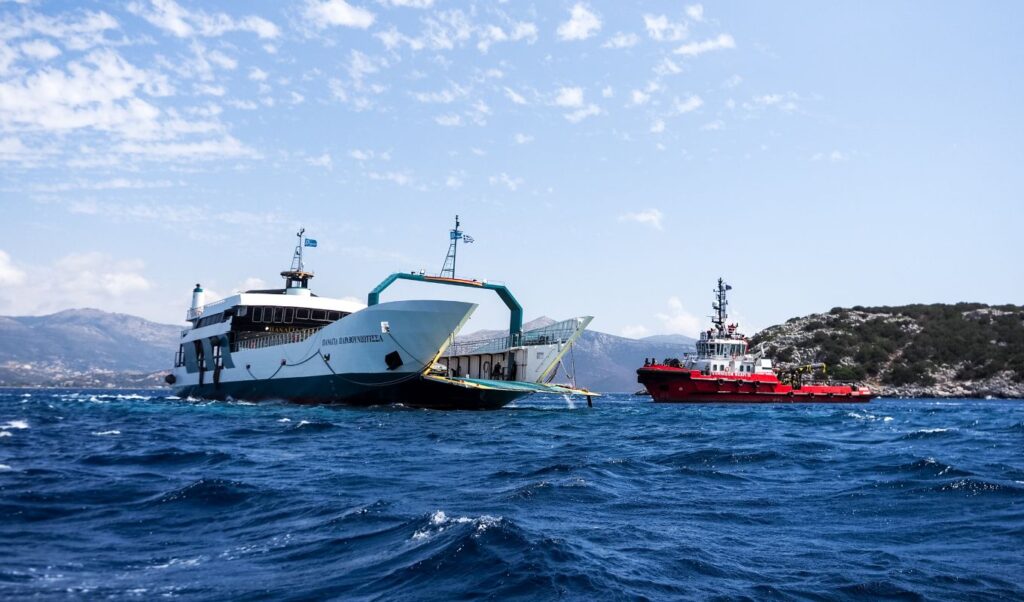 Ferry runs aground in Greece: 20-meter crack found as captain detained