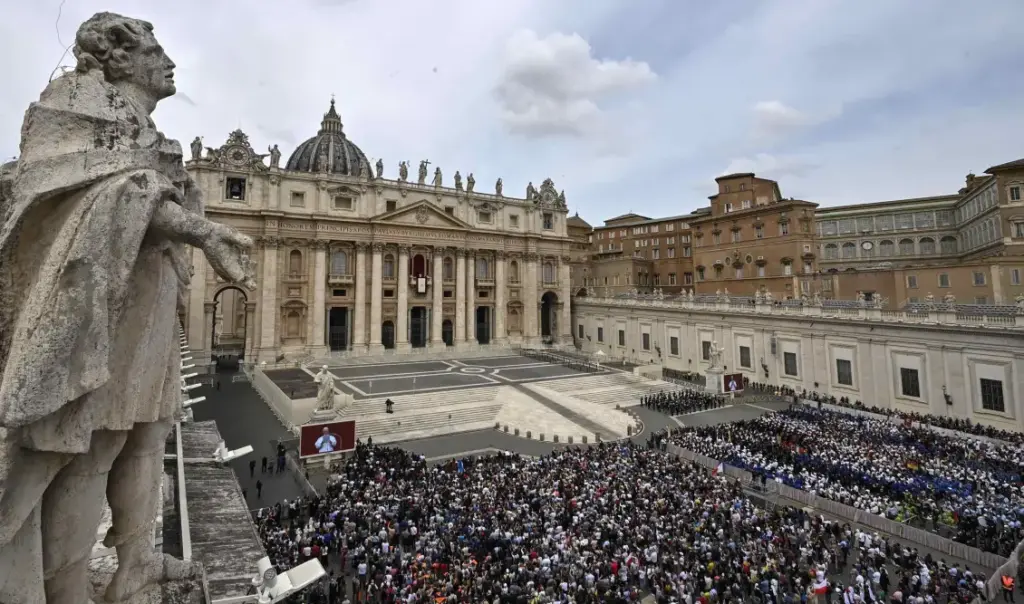 Vatican financial scandal: Allegations of money laundering emerge