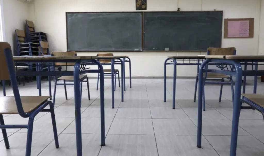 Crete school closes after meningitis case detected in student
