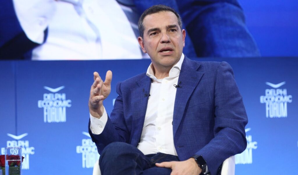 Tsipras comeback sparks fierce SYRIZA infighting and criticism