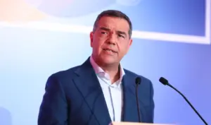 Tsipras reveals his “compass” for the Left in new book