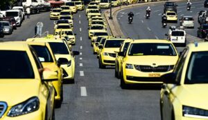 Athens taxi drivers announce 18-hour strike from Sunday midnight