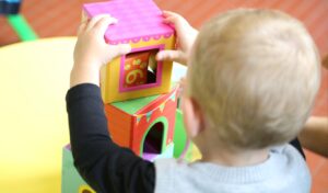 Shocking incident at Avlonas school: Mother picks up injured 3-year-old