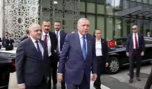 Erdogan arrives in New York for UN General Assembly, warm welcome